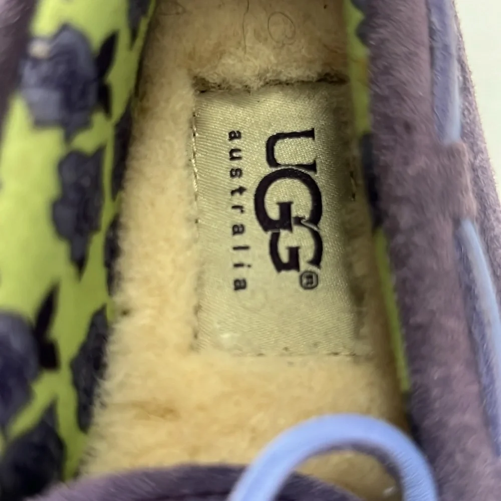 UGG Australia Dakota Kids Purple Moccasins slippers size‎ 11